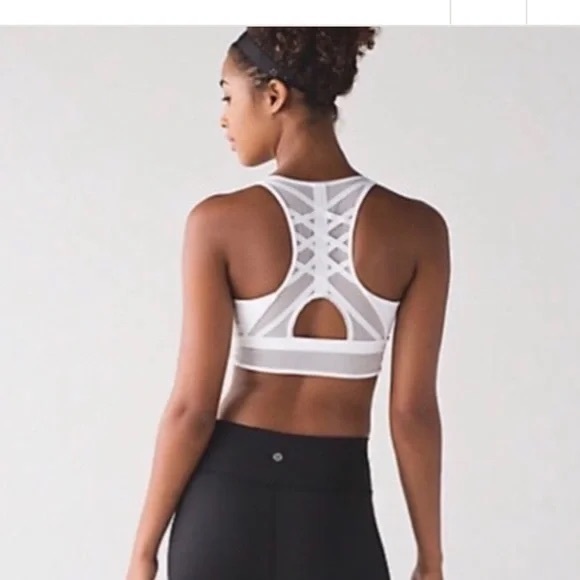 lululemon athletica Other - LULULEMON ESSENTIALS RHYTHM BRA